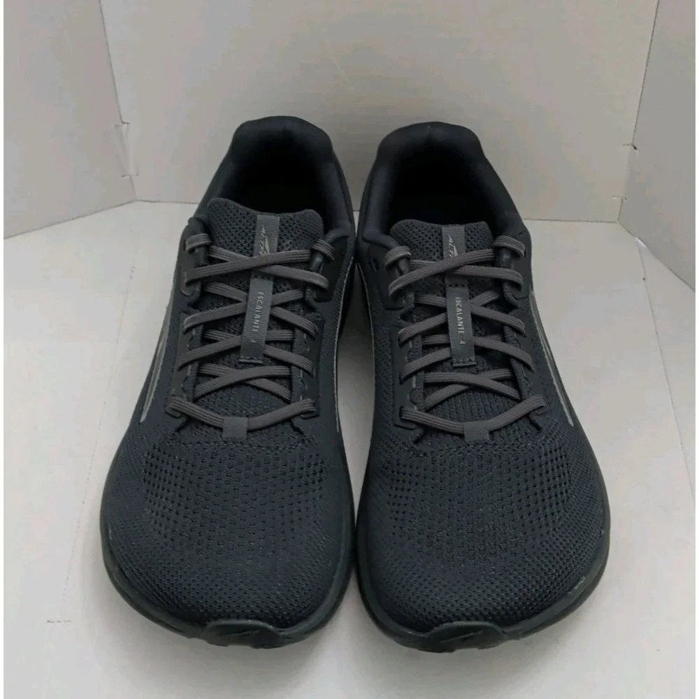 Altra Escalante 4 Men's Size 8 All Black Road Running Shoes Low Profile Stack